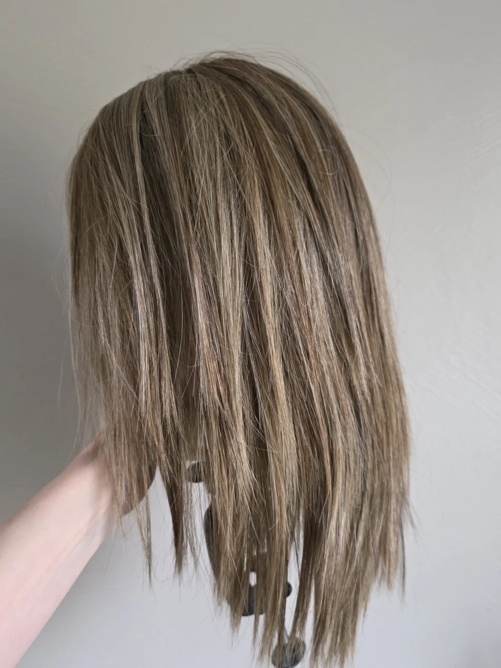 Bella tress brown sugar sweet cream  Kushikamana e 18 Wig - Picture 3 of 7